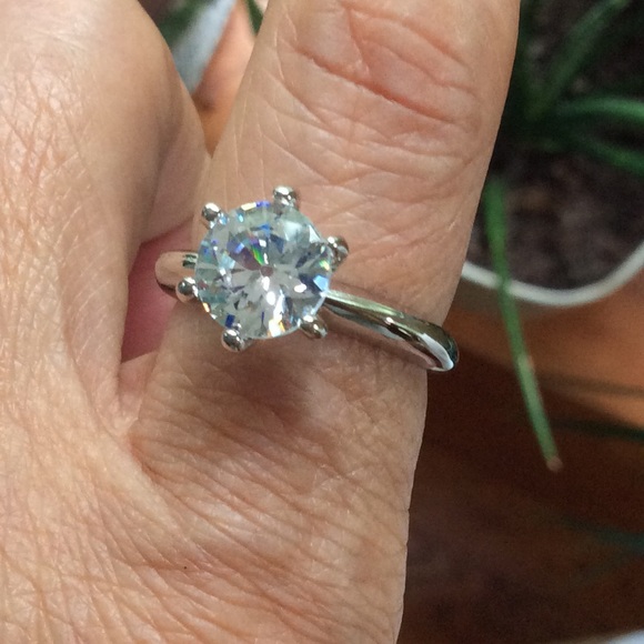 Solitaire 1.5ct  Diamond Ring - Picture 2 of 9